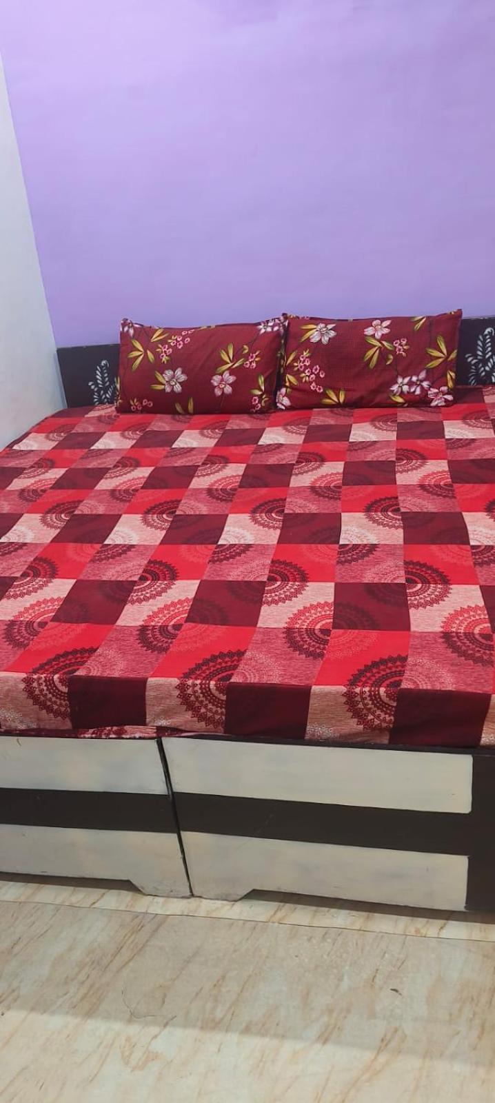 Jay Shree Radhey Home Stay Mathura Exterior photo
