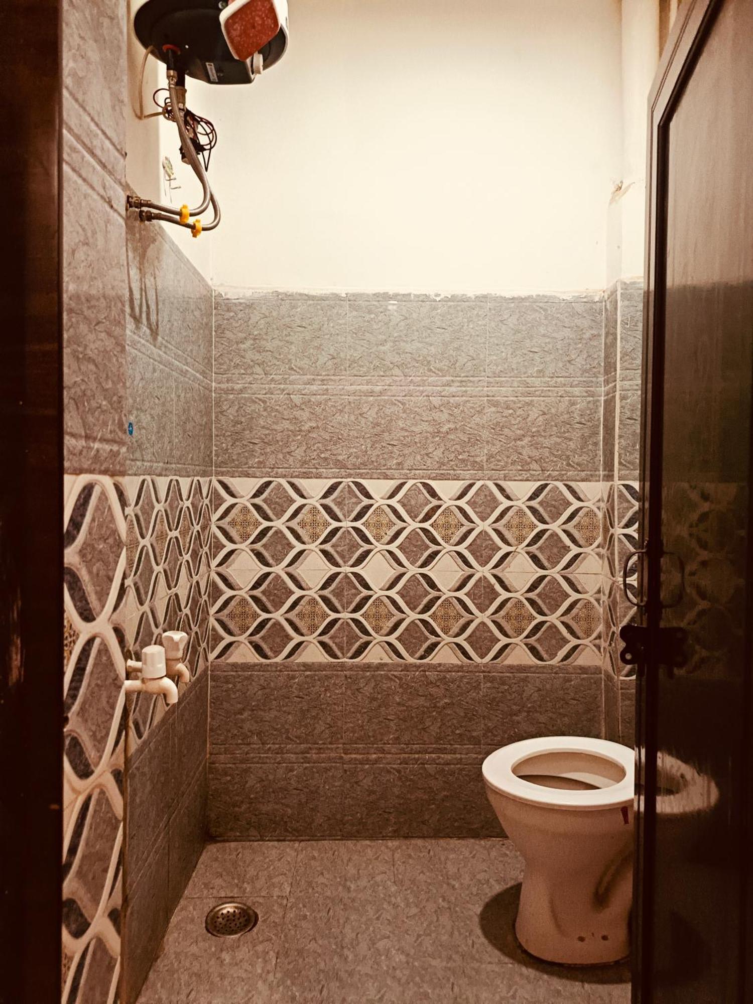 Jay Shree Radhey Home Stay Mathura Exterior photo